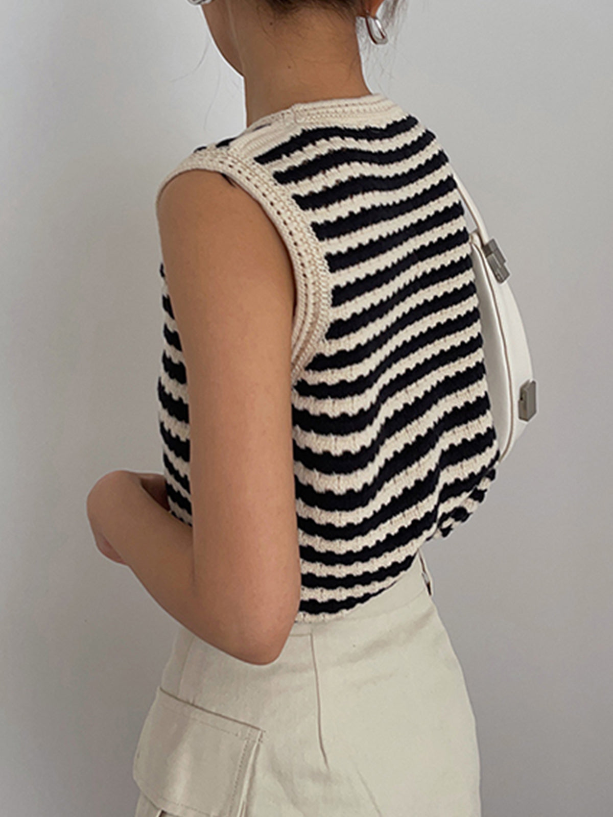 Şık Çizgili Tığ İşi Süveter Yelek