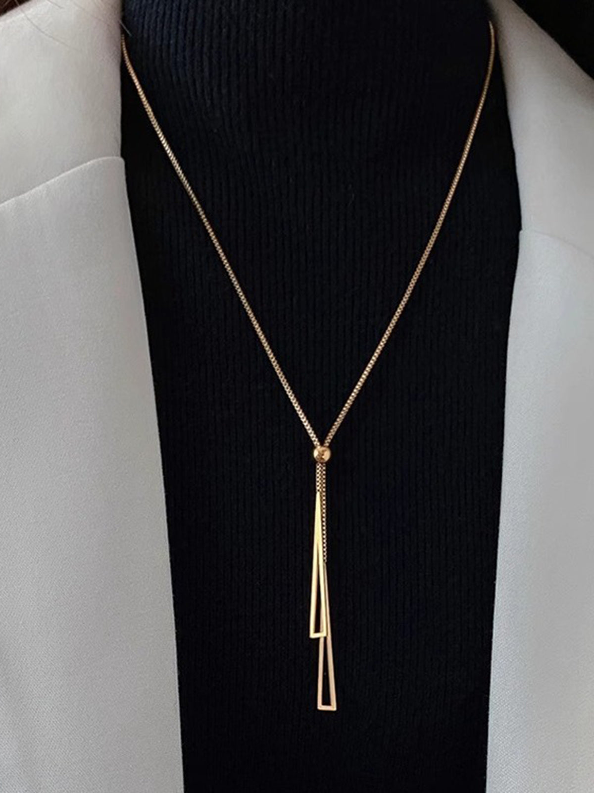 Altın Lariat Püsküllü Kolye