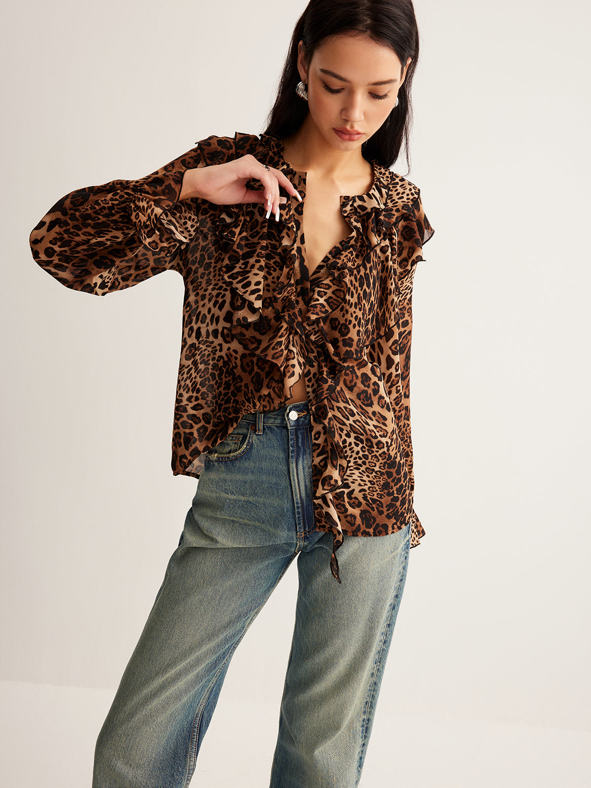 Leopar Desenli Fırfırlı Bluz
