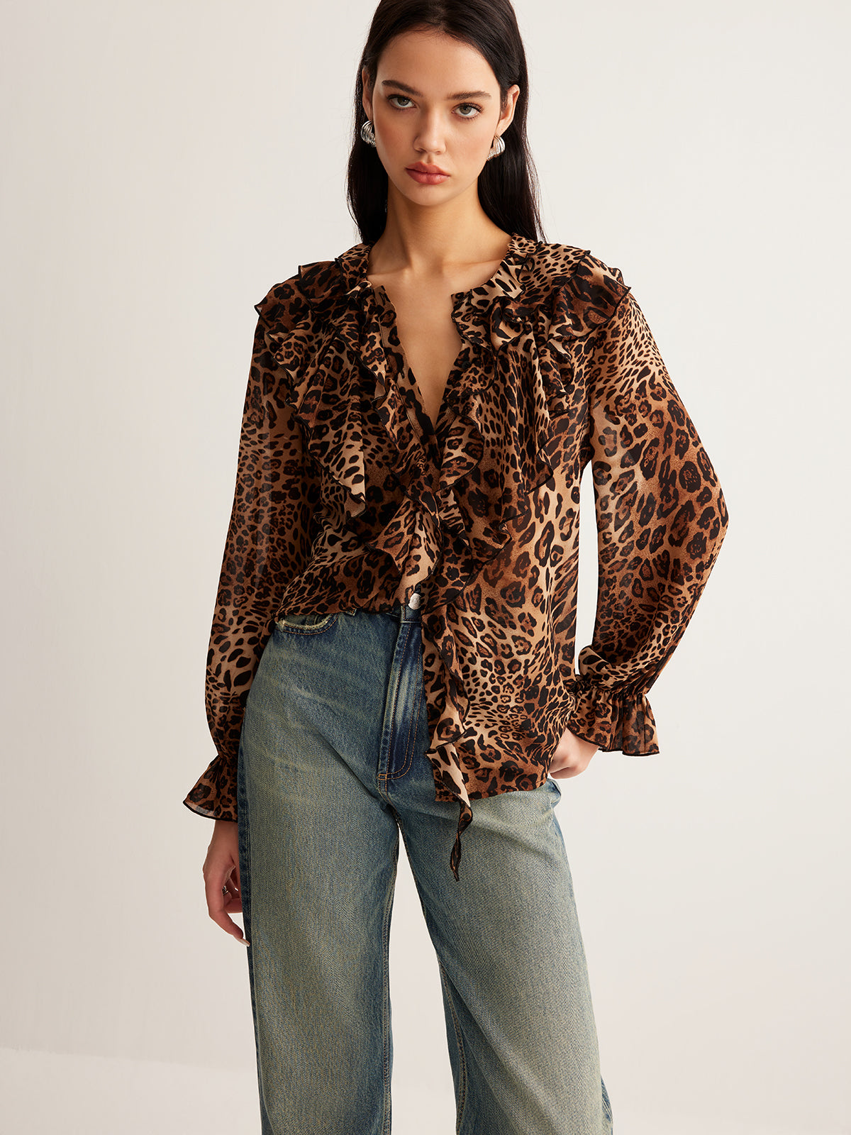 Leopar Desenli Fırfırlı Bluz