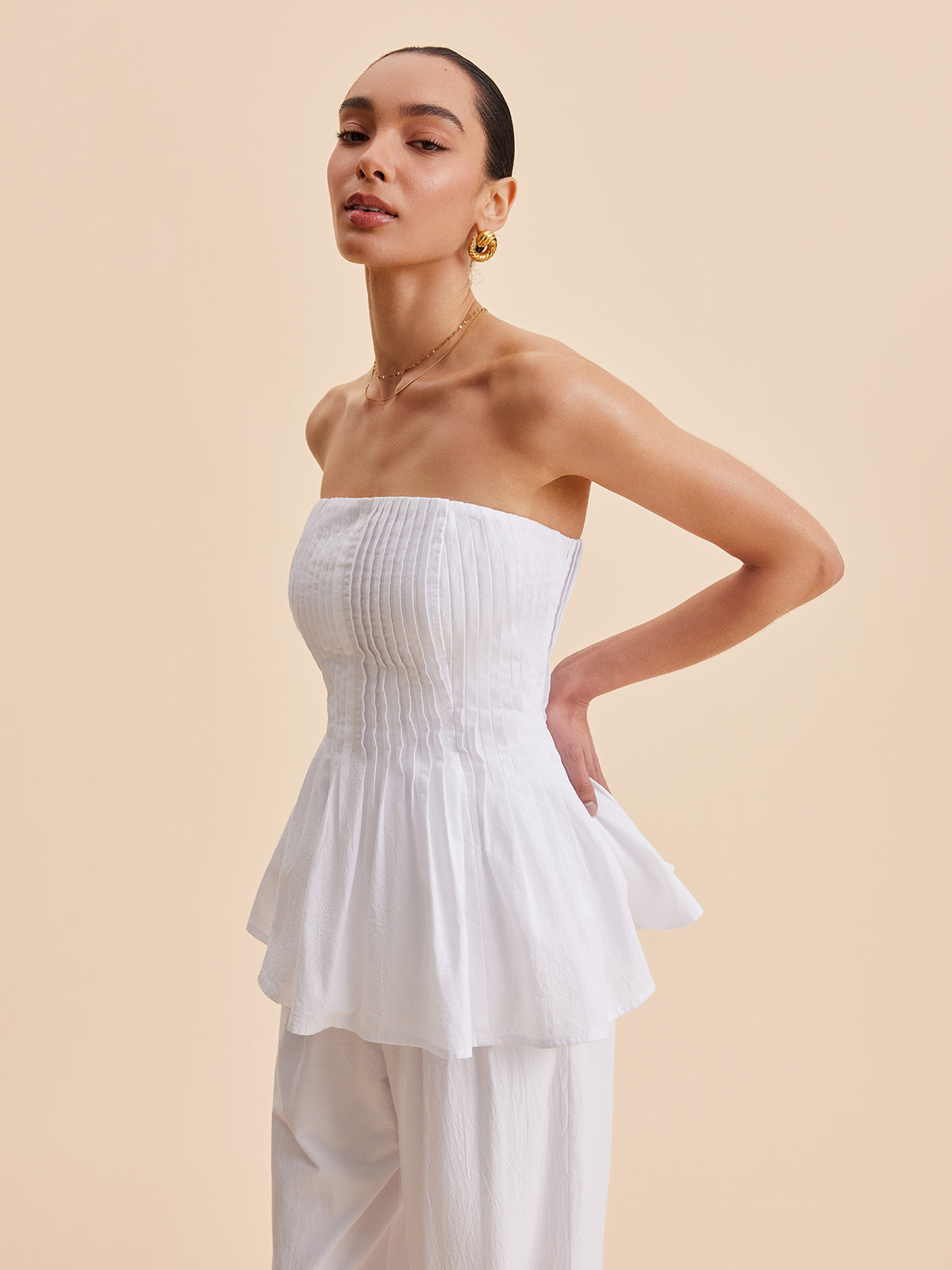 Pamuklu Pileli Askısız Peplum Bluz