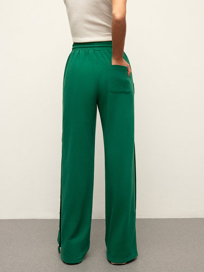 Yeşil düğme detaylı eşofman altı