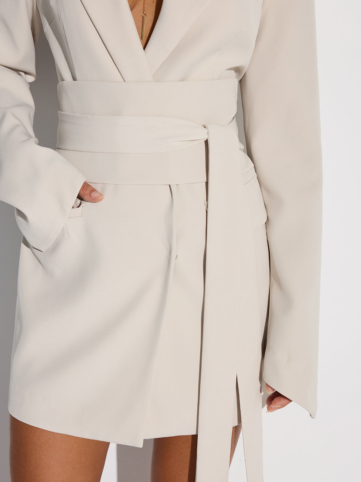Çift Düğmeli Kemerli Blazer Elbise