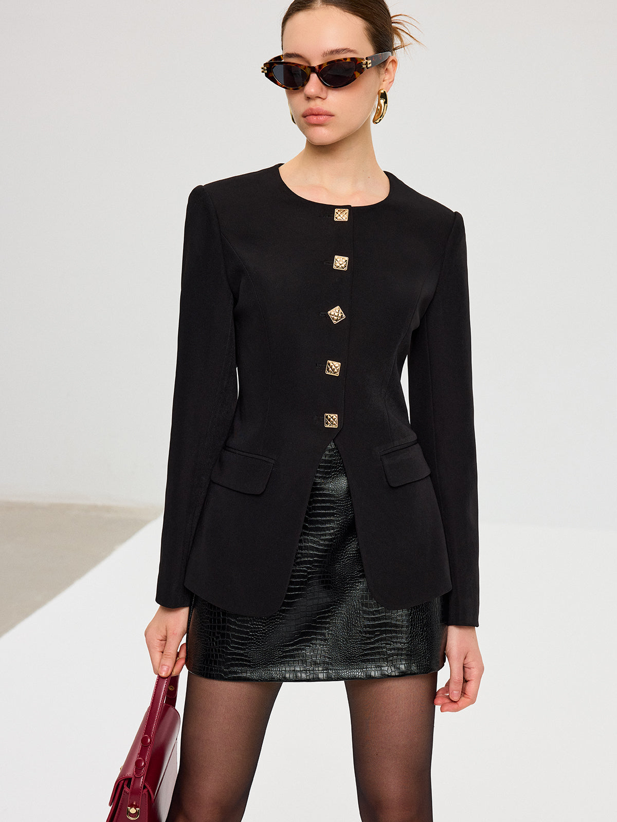 Yırtmaçlı Etekli Metal Düğmeli Blazer Ceket