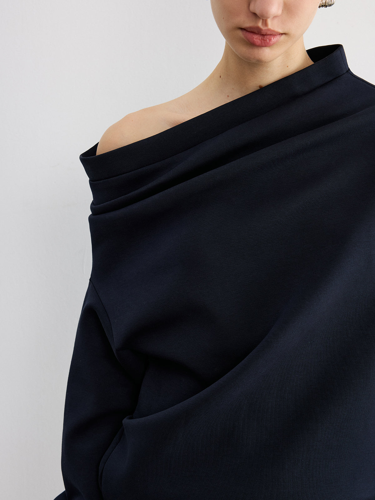 Omuzları Açık Pamuk Karışımlı Sweatshirt