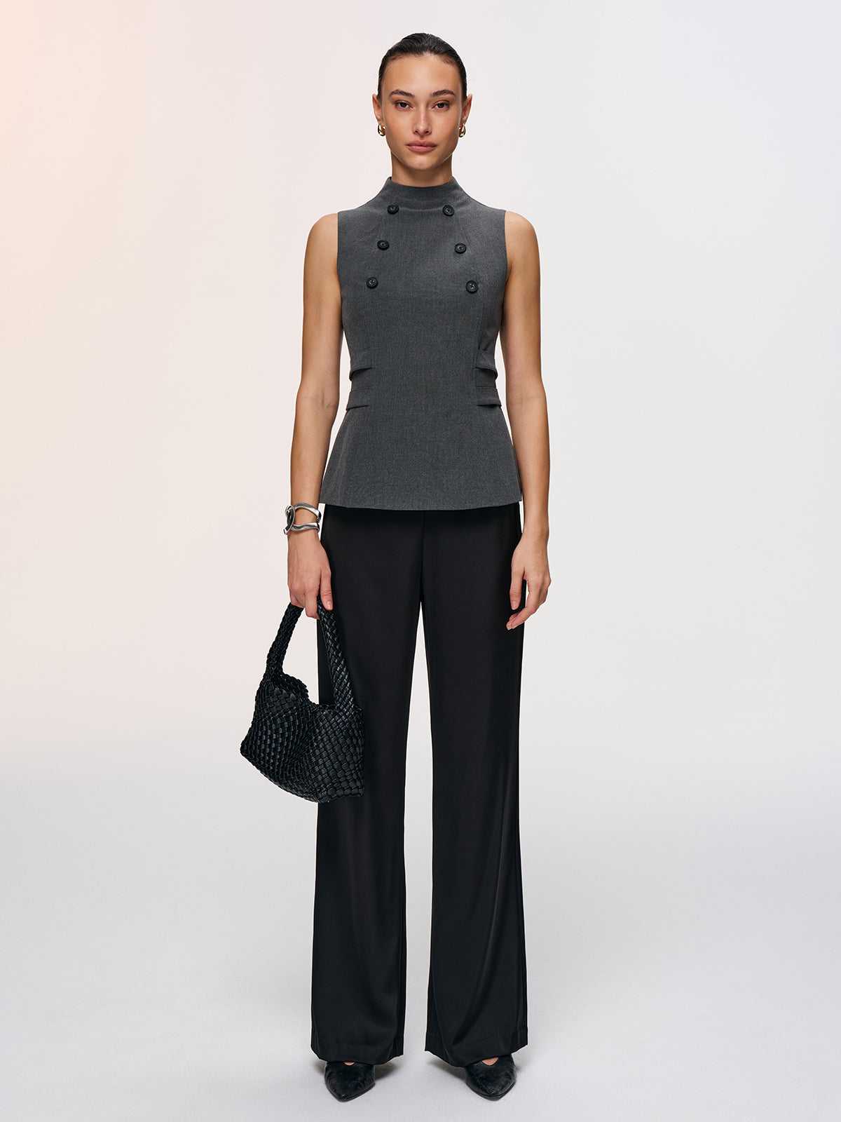 Düğme Detaylı Kolsuz Peplum Yelek
