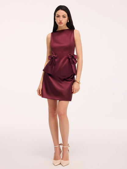 Kolsuz Fiyonklu Peplum Bluz Ve Mini Etek Takımı