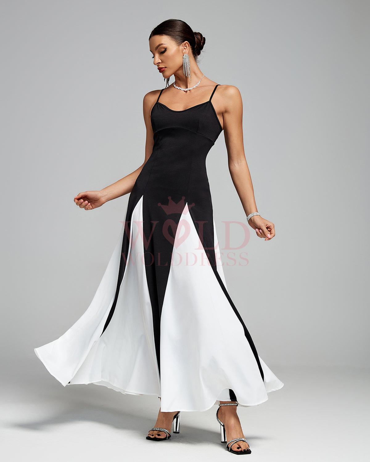 Siyah Beyaz Slip Maxi Elbise
