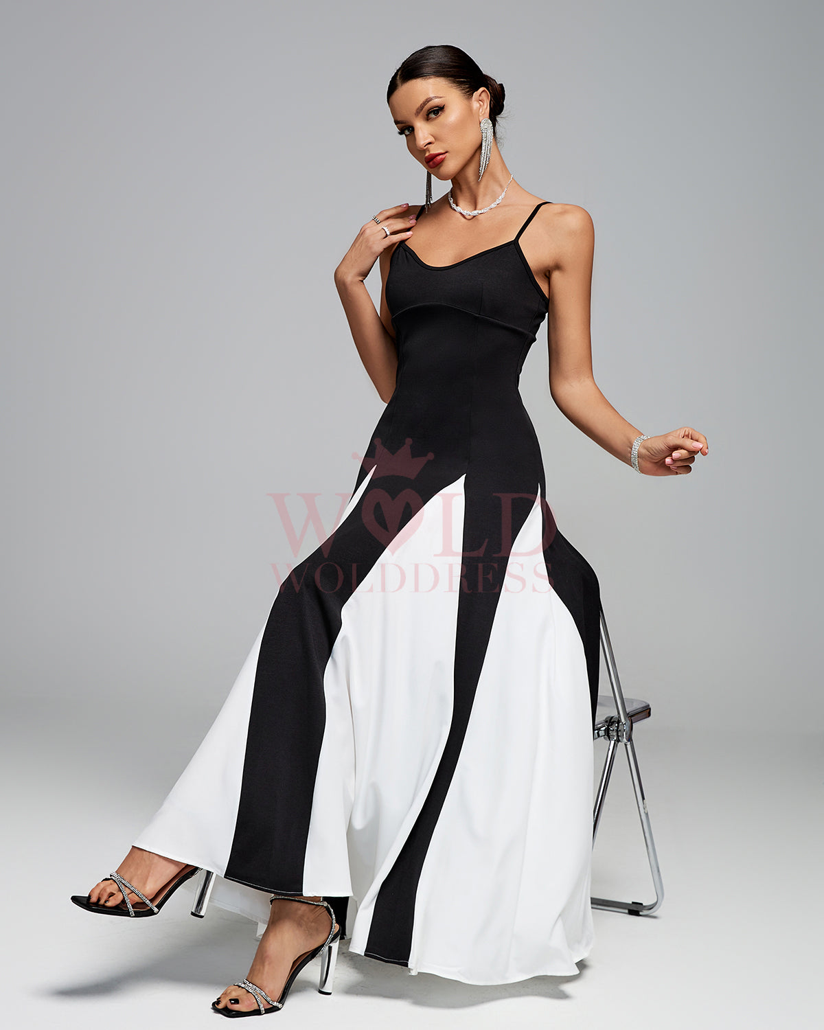 Siyah Beyaz Slip Maxi Elbise
